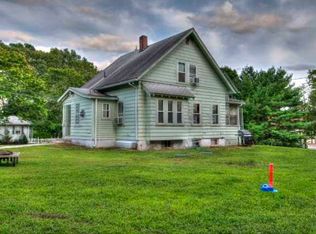 34 Abbotts Crossing Rd, Coventry, RI 02816