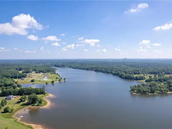 85 S Waters Edge Dr #7, Covington, GA 30014