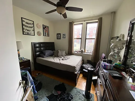 Rented by Mdays Realty | media 14