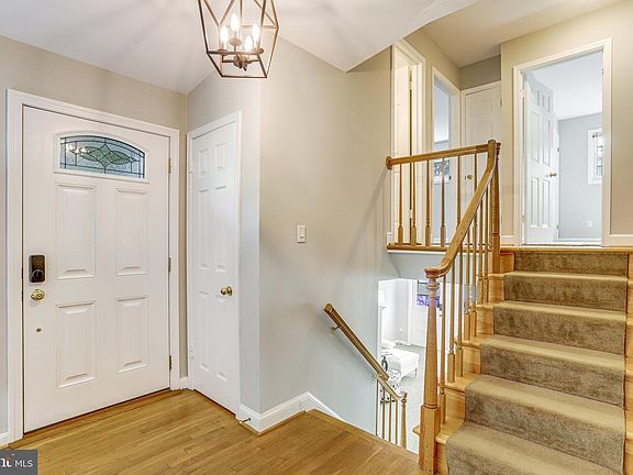 5th image of 9707 Saint Andrews Dr