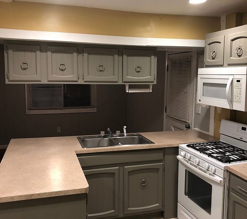 1st image of 223 E Windemere Ave