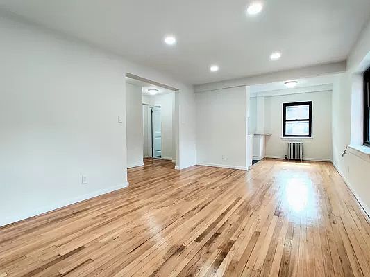 4th image of 8873 Bay 16 St #2B