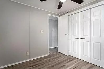 504 E Southern Dr — Photo 8