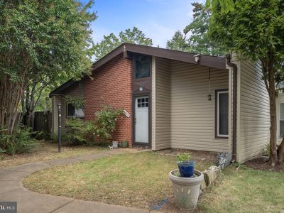 6073 Wycoff Sq, Centreville, VA, 20120