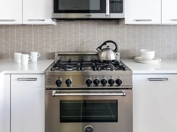 250 West 93rd Street 06J image 3 of 13