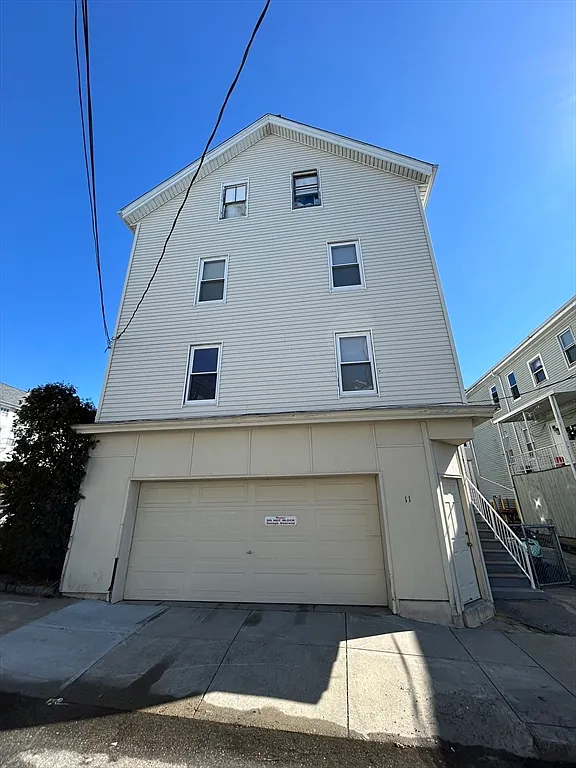 Building Photo - 11 Davis St #1