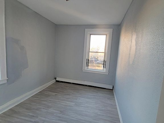 3rd image of 151 Parker St APT 7