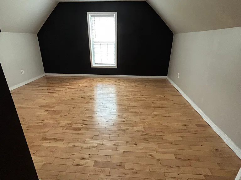 1835 Clarke Blvd — Photo 26