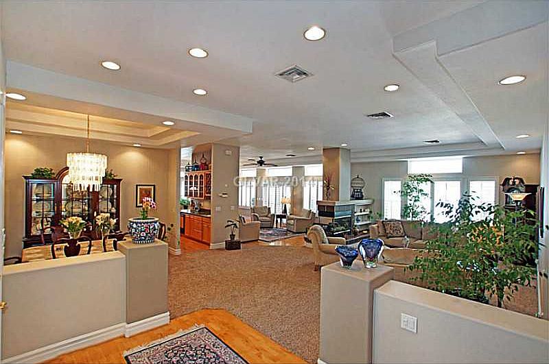 1st image of 3940 Youngson Dr