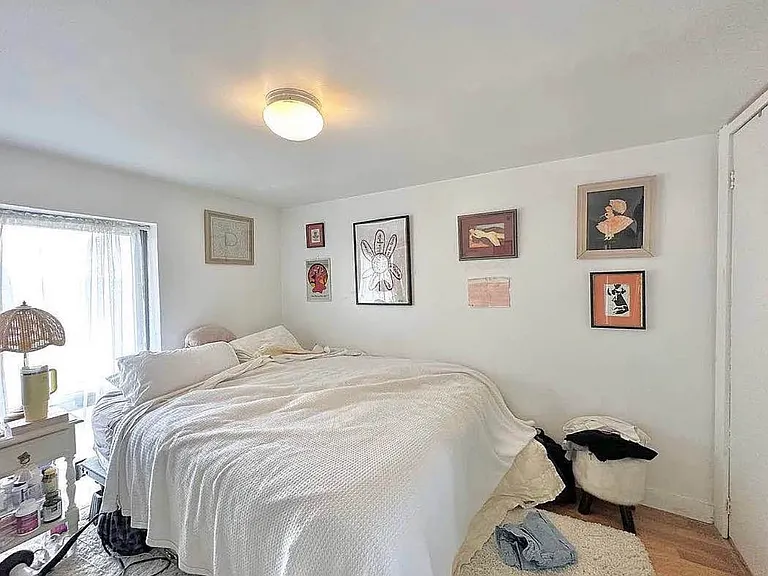 14 Meserole St #2B — Photo 3