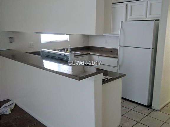 5th image of 2160 Exeter Dr APT A