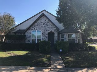 1514 Sandalwood Dr, Mesquite, TX 75181