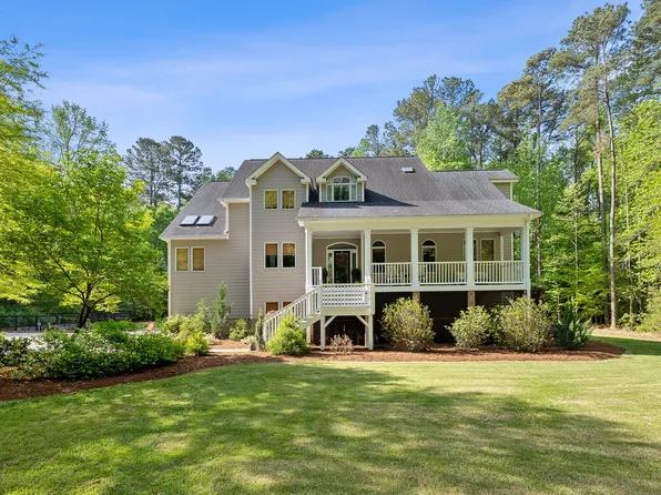 6005 Heatherstone Dr, Raleigh, NC 27606
