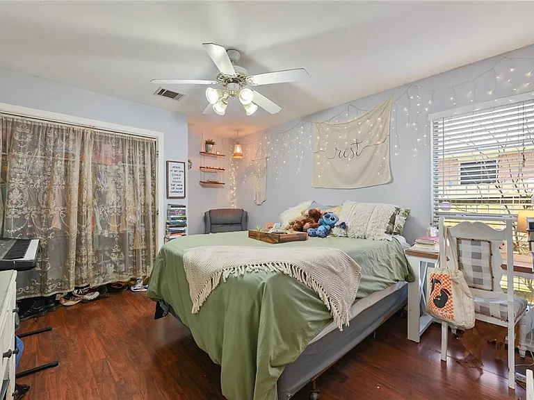 2406 Antelope Ln — Photo 2