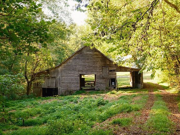 11th image of 3685 Martin Ervin Rd
