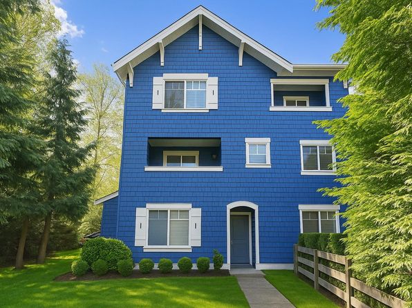 16357 15th Ave #27, Surrey, BC V4A 0C2