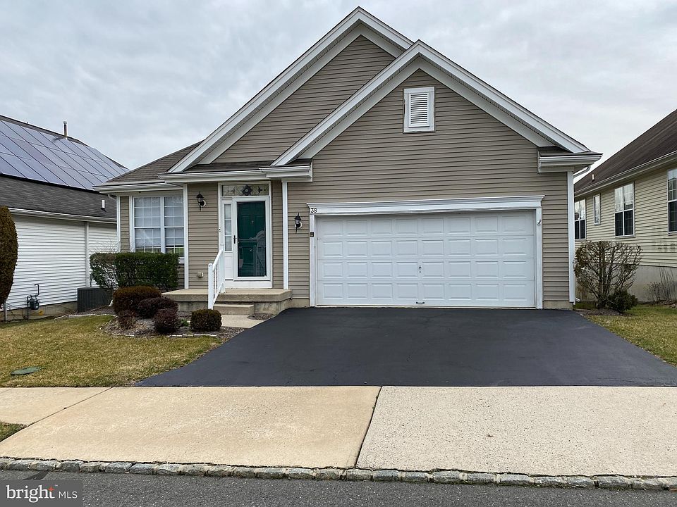 1st image of 38 Honey Flower Dr