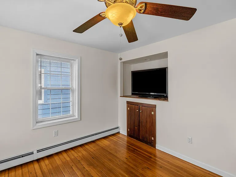 11 Siegel St #1-2 — Photo 10