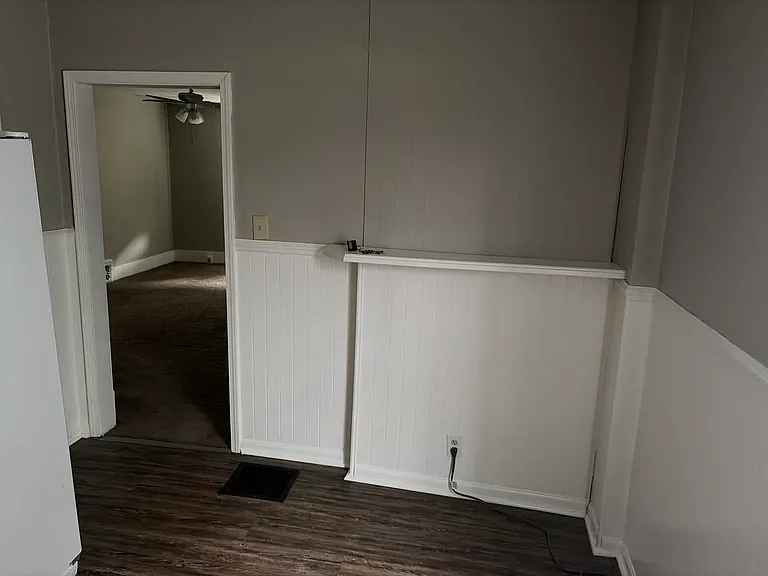 311 W Pierce St #A — Photo 11