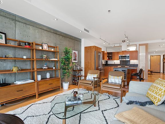 5th image of 1221 SW 10th Ave #1412