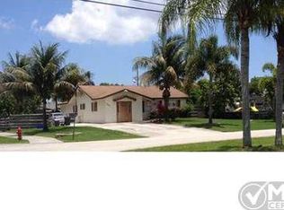 7361 Seabreeze Dr, Lake Worth, FL 33467