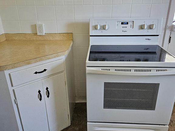 5th image of 3450 Crehore St