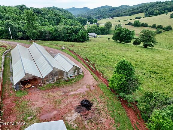 54th image of 630 Kenny Brook Ln