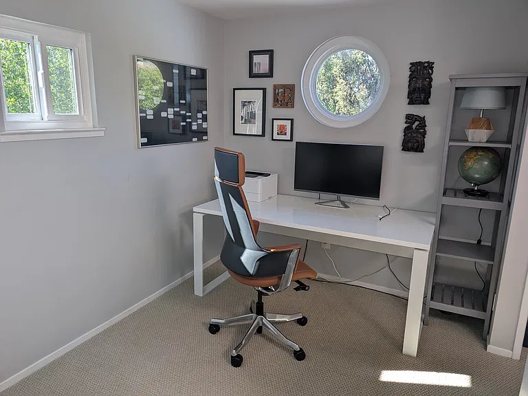 3rd floor, 3rd bedroom / office