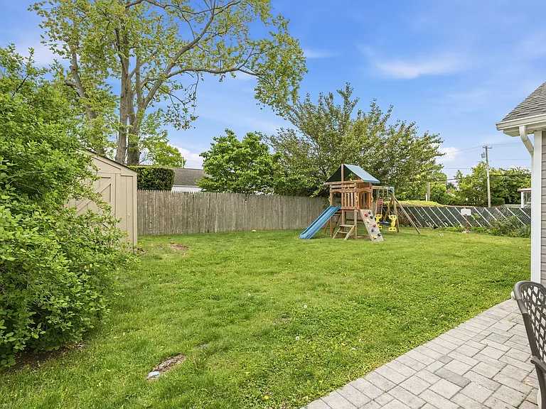 3 Sunrise St — Photo 21