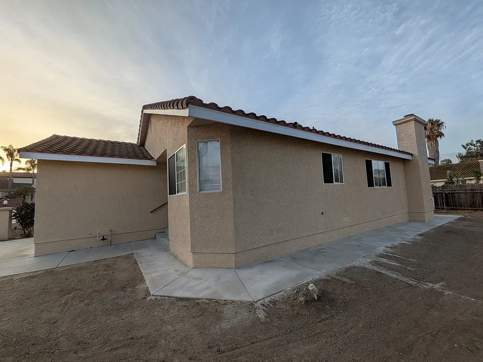585 Hildale Cir