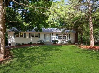 9 Horizon Hill Dr, Poughkeepsie, NY 12603