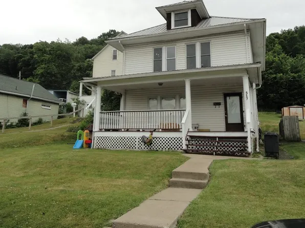 517 Jefferson St, Newell, WV 26050