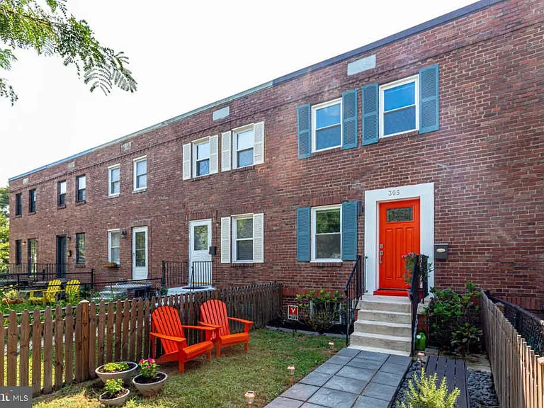 305 Buchanan St — Photo 2