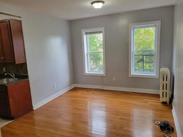 166 Summit Avenue image 40 of 40