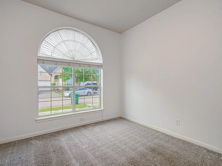 13335 Gardnerville St — Photo 16