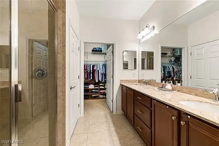 10730 Cetrella Dr — Photo 10