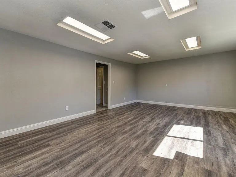 7024 Woodmore Oaks Dr #B — Photo 7