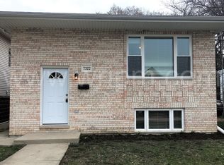 7322 W 62nd St, Summit Argo, IL 60501