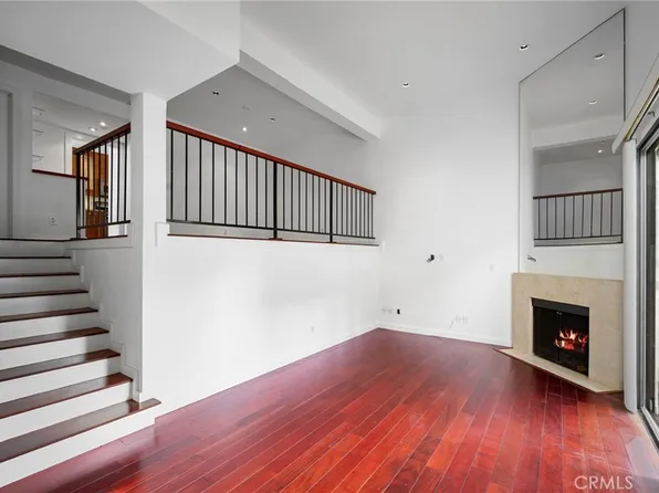 300 N Isabel St APT 10, Glendale, CA 91206