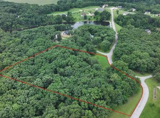 82 Parc Forest Trl, Hawk Point, MO 63349