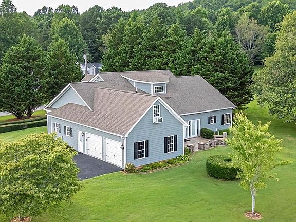 5th image of 124 Northside Dr