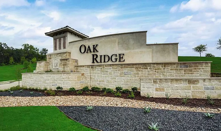 228 Ridgeland Oak Dr — Photo 11