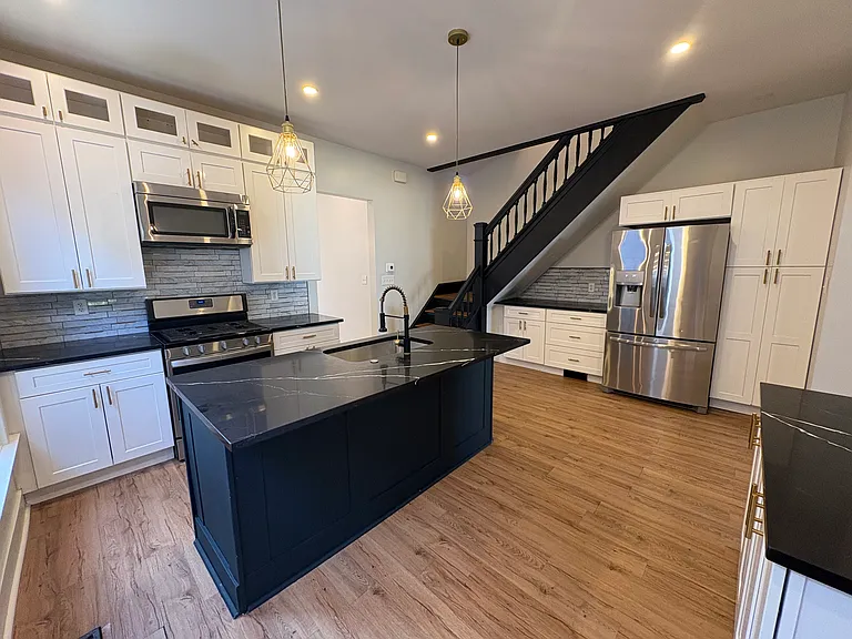 1027 Dawson St #1027 — Photo 9
