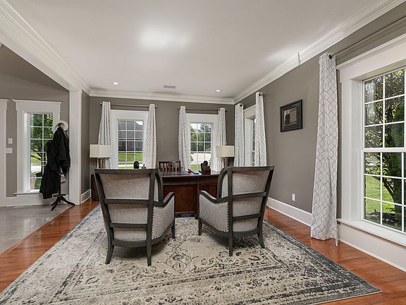 2nd image of 8325 Shinnecock Dr