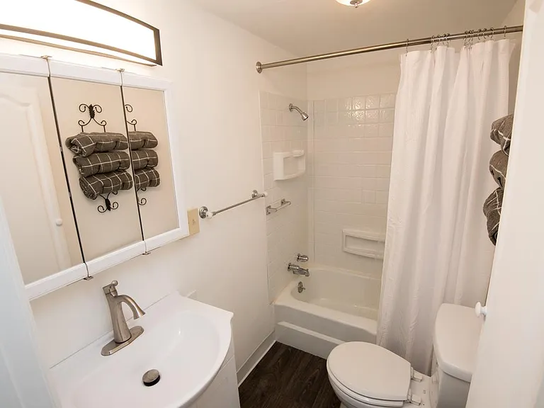84 Summit Dr — Photo 13