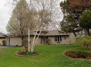 4970 Minns Dr, Machesney Park, IL 61115