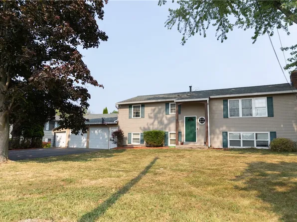 344 E Manitou Rd, Hilton, NY 14468