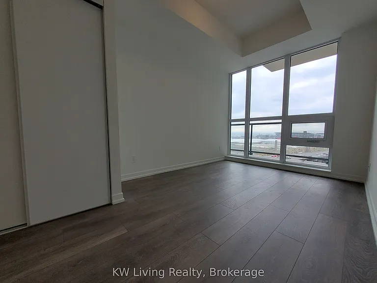 49 E Liberty St #1105 — Photo 5
