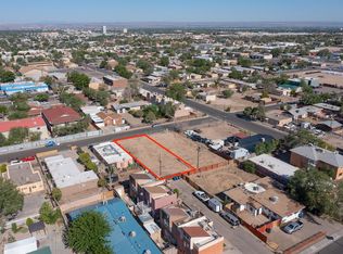 412 Rhode Island St SE, Albuquerque, NM 87108