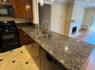 Barrington, Los Angeles, CA 90064